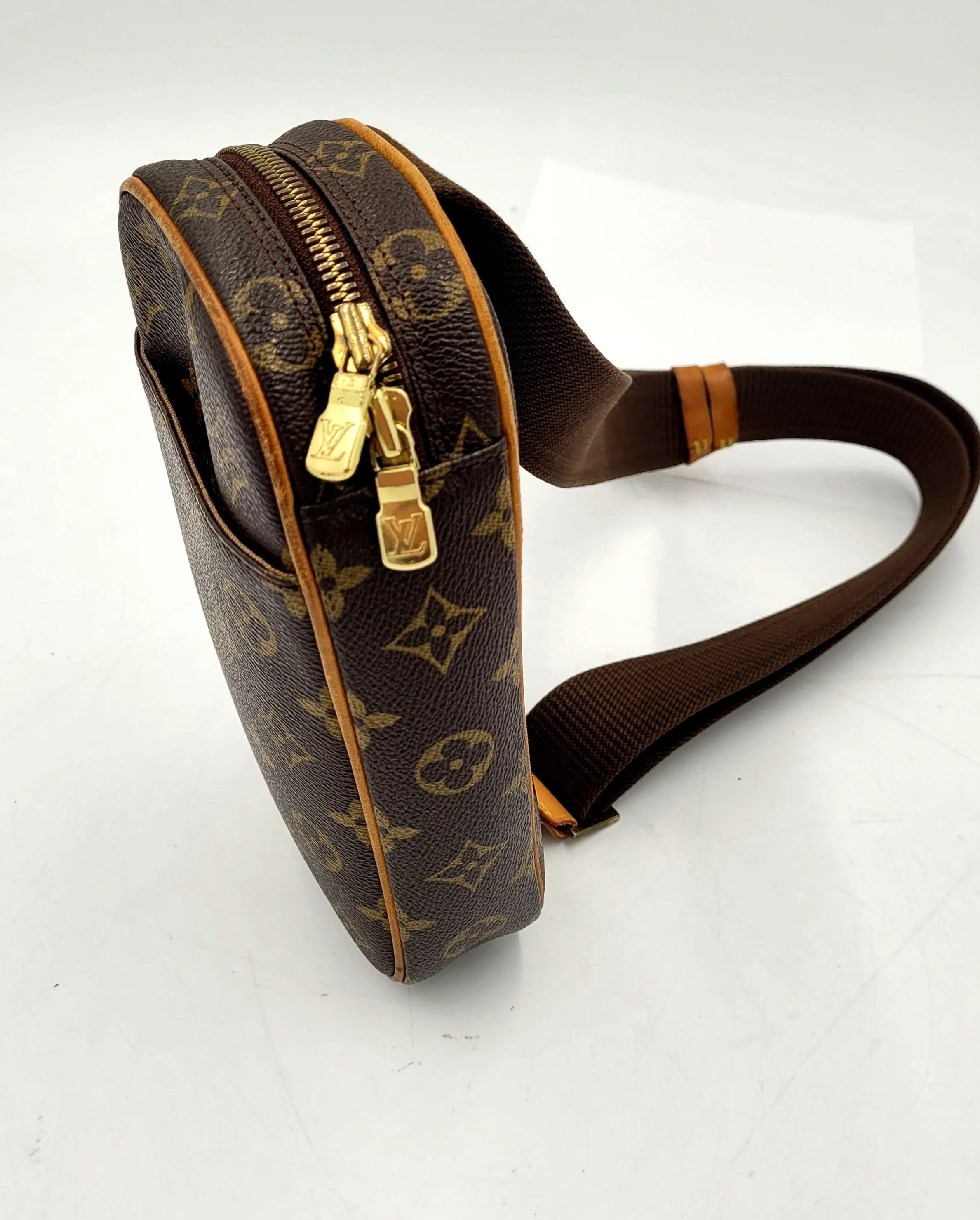 Louis Vuitton Pochette Gange