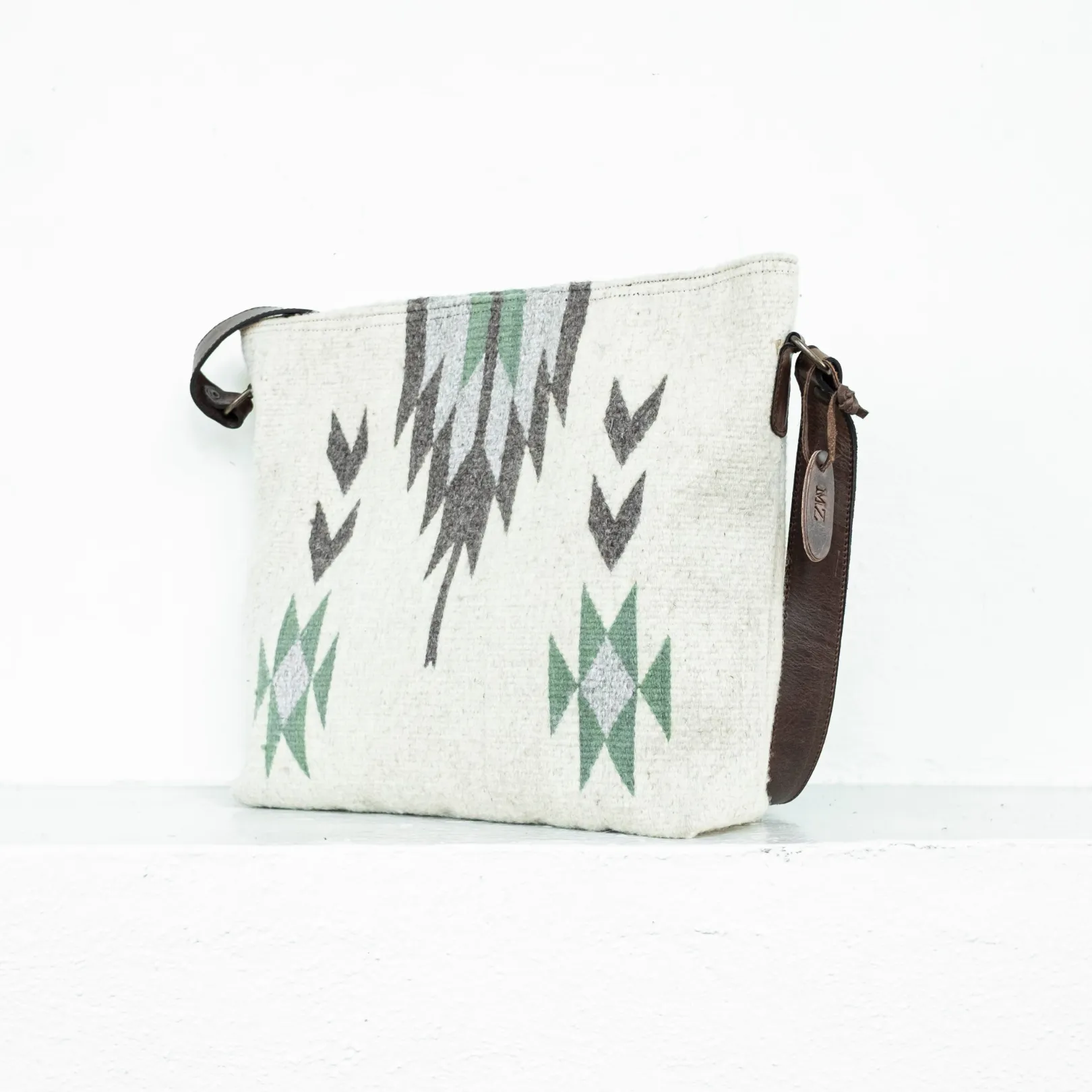 Nieve Shoulder Bag