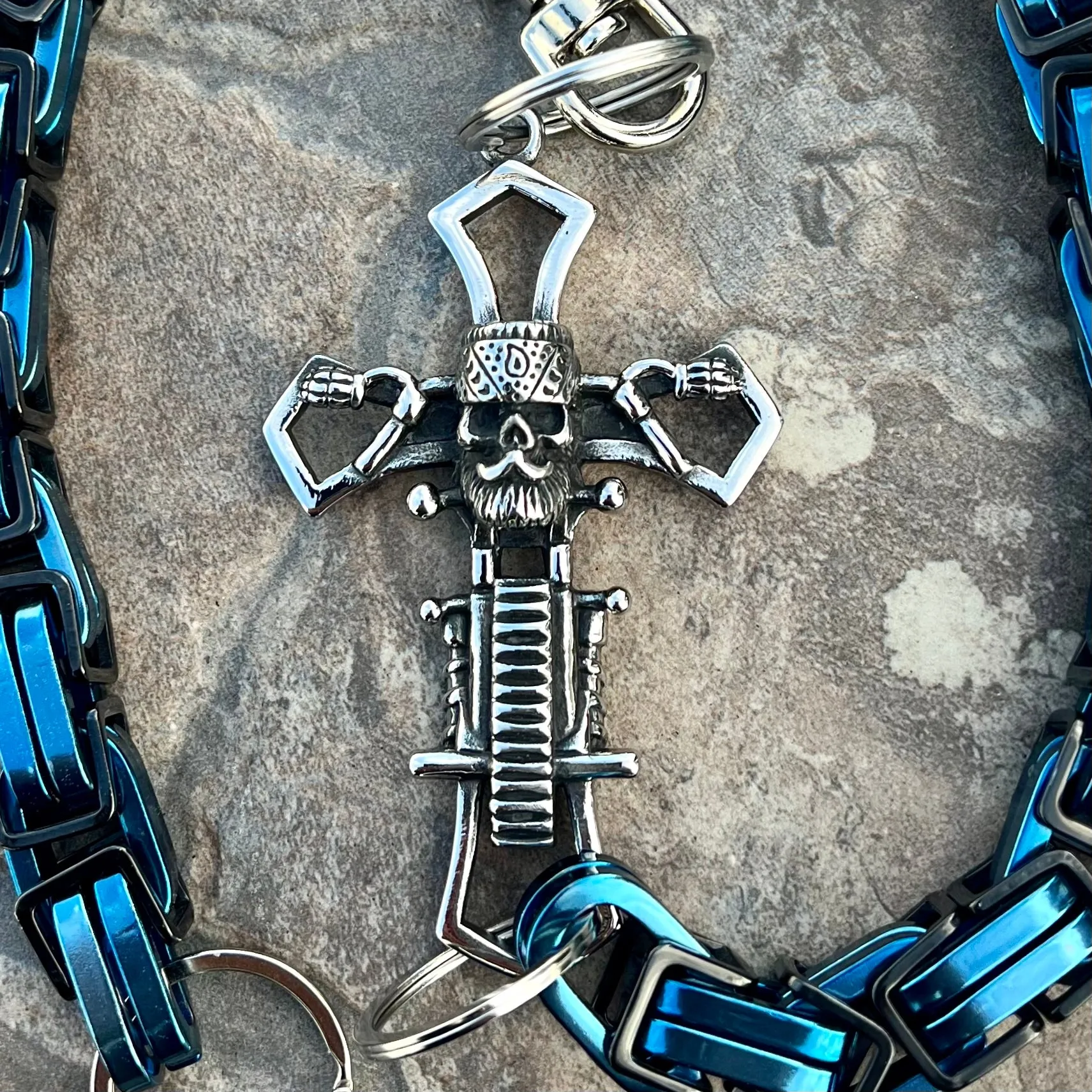 Old School Cross Wallet Chain - Black & Blue Daytona CVO - WC703CVO